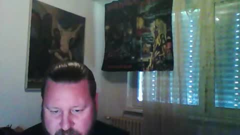 Snapshot of eda666 chatting on 06/22/26, 05:43 Edward online show from 06/22/26, 05:43