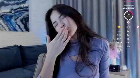 Viola online show from 01/26/25, 01:04