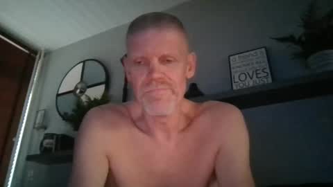 Snapshot of eddie4767 chatting on 09/08/25, 05:45 eddie4767 online show from 09/08/25, 05:45
