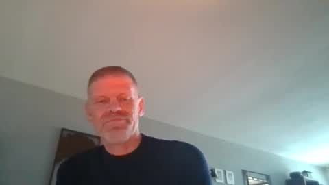 Snapshot of eddie4767 chatting on 10/05/25, 09:29 eddie4767 online show from 10/05/25, 09:29