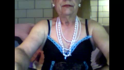 eddie595959 online show from 04/01/26, 09:54