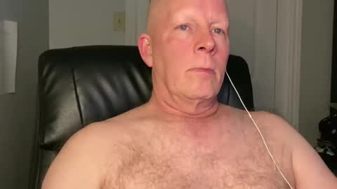 Snapshot of eddygl1968 chatting on 12/09/24, 03:18 Eddy online show from 12/09/24, 03:18
