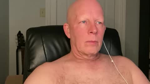 Snapshot of eddygl1968 chatting on 02/13/25, 02:56 Eddy online show from 02/13/25, 02:56