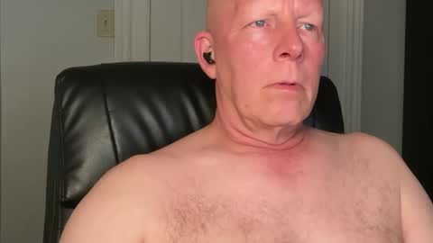 Snapshot of eddygl1968 chatting on 09/09/25, 01:49 Eddy online show from 09/09/25, 01:49
