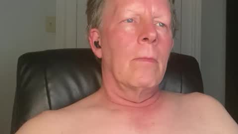 Snapshot of eddygl1968 chatting on 06/04/26, 02:50 Eddy online show from 06/04/26, 02:50