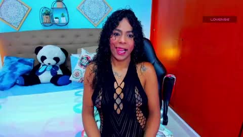 Snapshot of edelaine_rogers chatting on 05/24/26, 07:13 ede online show from 05/24/26, 07:13