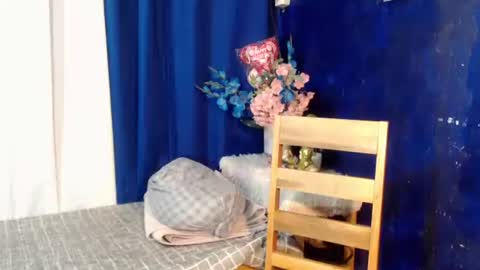 edelcum_xx online show from 09/29/25, 07:13