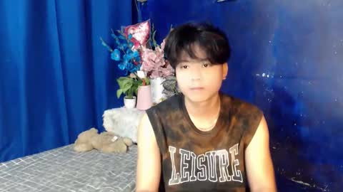 Snapshot of edelcum_xx chatting on 11/26/25, 11:50 edelcum_xx online show from 11/26/25, 11:50