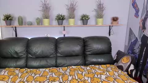 Snapshot of edgar_luck chatting on 02/15/25, 06:55 Edgar online show from 02/15/25, 06:55