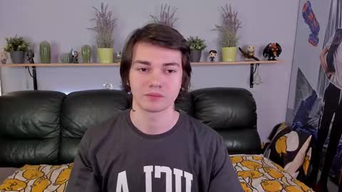 Snapshot of edgar_luck chatting on 02/28/25, 03:48 Edgar online show from 02/28/25, 03:48