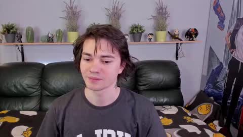 Snapshot of edgar_luck chatting on 03/02/25, 01:15 Edgar online show from 03/02/25, 01:15