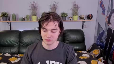 Snapshot of edgar_luck chatting on 03/03/25, 02:15 Edgar online show from 03/03/25, 02:15