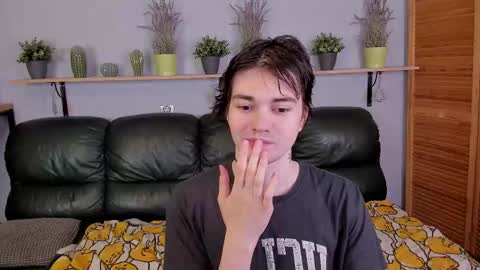 Snapshot of edgar_luck chatting on 09/22/25, 11:29 Edgar online show from 09/22/25, 11:29