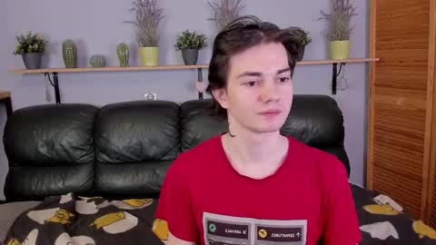 Snapshot of edgar_luck chatting on 10/18/25, 03:09 Edgar online show from 10/18/25, 03:09