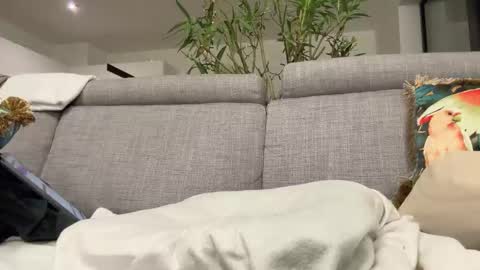 edge_guy online show from 02/08/25, 01:00