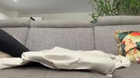 edge_guy online show from 02/22/25, 08:42