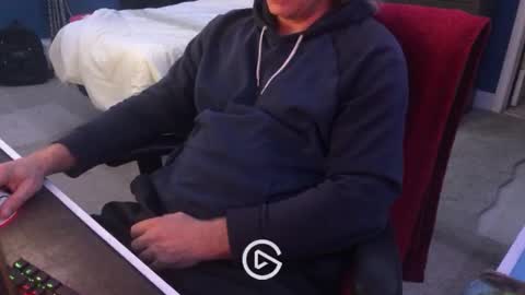 edgemeallnight online show from 01/04/25, 03:40