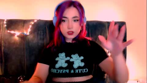 Snapshot of ediefris chatting on 01/26/25, 10:02 fickle demon made of clumps of matter online show from 01/26/25, 10:02