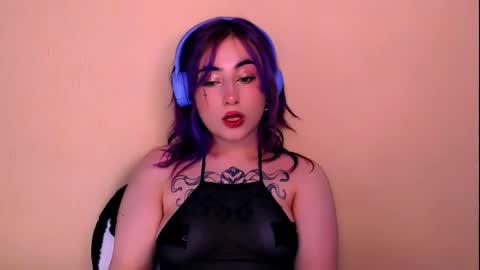 Snapshot of ediefris chatting on 02/05/25, 08:54 fickle demon made of clumps of matter online show from 02/05/25, 08:54