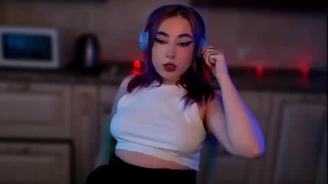 Snapshot of ediefris chatting on 02/10/25, 11:15 fickle demon made of clumps of matter online show from 02/10/25, 11:15