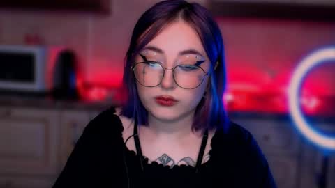 Snapshot of ediefris chatting on 02/19/25, 03:38 fickle demon made of clumps of matter online show from 02/19/25, 03:38