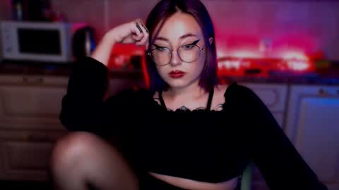 Snapshot of ediefris chatting on 02/27/25, 04:53 fickle demon made of clumps of matter online show from 02/27/25, 04:53