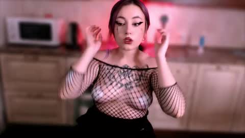 Snapshot of ediefris chatting on 03/07/25, 04:00 fickle demon made of clumps of matter online show from 03/07/25, 04:00