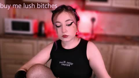 Snapshot of ediefris chatting on 03/08/25, 02:19 fickle demon made of clumps of matter online show from 03/08/25, 02:19