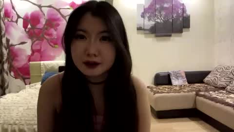 Snapshot of edinabluett chatting on 04/27/26, 07:01 Eri online show from 04/27/26, 07:01