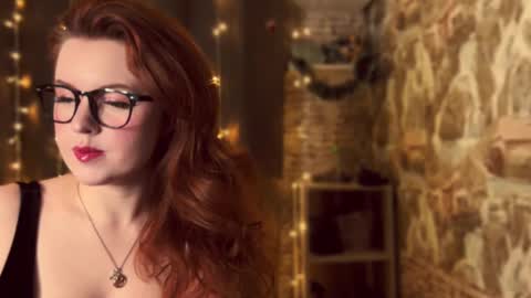 Snapshot of edithafarro chatting on 01/17/25, 11:51 Friendly neighbourhoud redhead  online show from 01/17/25, 11:51