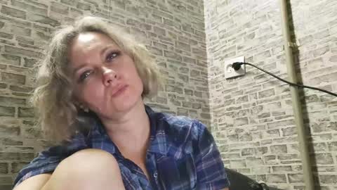 edithmanning online show from 01/25/25, 02:47