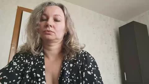 Snapshot of edithmanning chatting on 05/08/26, 06:41 edithmanning online show from 05/08/26, 06:41
