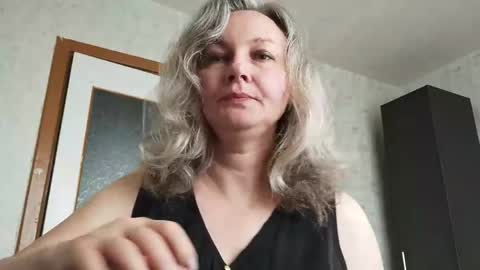 Snapshot of edithmanning chatting on 05/12/26, 07:05 edithmanning online show from 05/12/26, 07:05