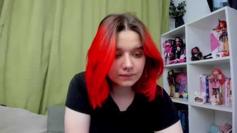 Snapshot of edna_dana chatting on 10/02/25, 08:16 Edna online show from 10/02/25, 08:16