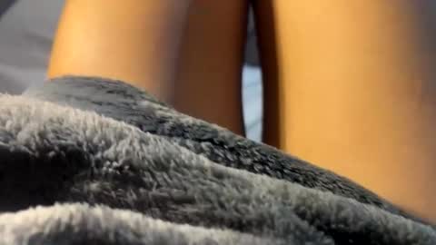 edralyn_cb online show from 11/07/25, 08:31