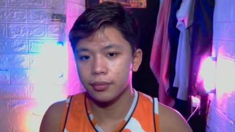 urasian chub online show from 10/23/25, 06:17