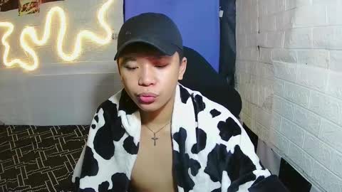 urasian chub online show from 11/29/25, 09:45