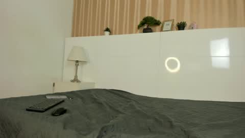 edrien_ray online show from 04/10/26, 01:22