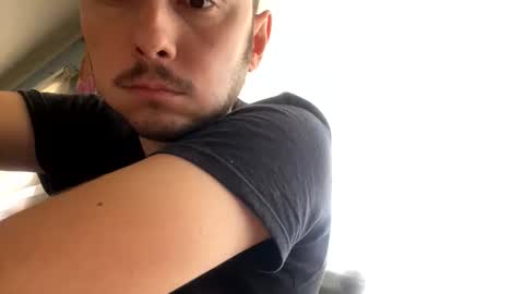 eduardolaro1994 online show from 02/25/26, 06:06