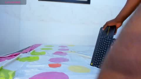 Snapshot of eduward_carter chatting on 06/06/26, 01:00 edward online show from 06/06/26, 01:00