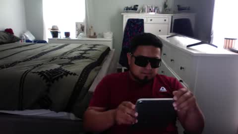 Snapshot of edward9092 chatting on 06/08/26, 08:09 edward9092 online show from 06/08/26, 08:09