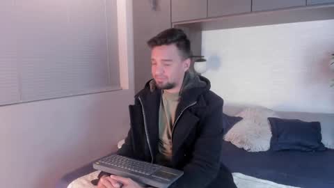 Eduardo online show from 03/07/25, 03:51