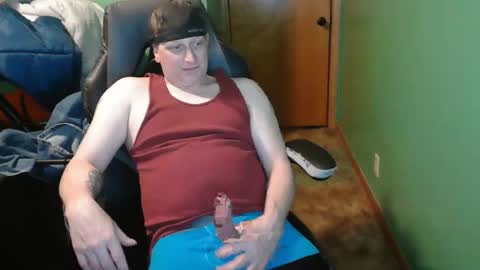Snapshot of edwardaims_2please chatting on 05/06/26, 01:57 edwardaims_2please online show from 05/06/26, 01:57
