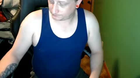 Snapshot of edwardaims_2please chatting on 05/24/26, 08:36 edwardaims_2please online show from 05/24/26, 08:36