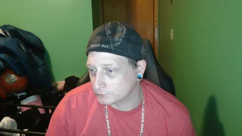 Snapshot of edwardaims_2please chatting on 06/06/26, 03:55 edwardaims_2please online show from 06/06/26, 03:55