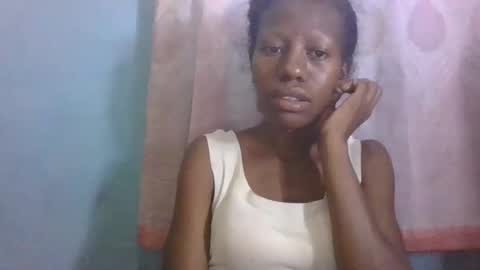 Snapshot of edwige770943 chatting on 04/01/26, 03:40 edwige770943 online show from 04/01/26, 03:40