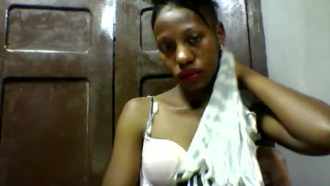 edwige770943 online show from 05/12/26, 04:31