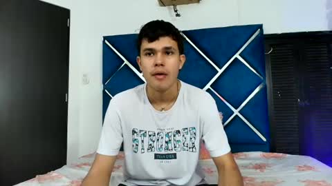 Snapshot of edwinboys chatting on 06/13/26, 01:20 Edwin online show from 06/13/26, 01:20