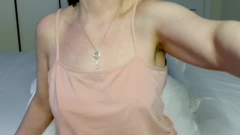 Snapshot of eelena4kiss chatting on 05/30/26, 08:28 eelena4kiss online show from 05/30/26, 08:28