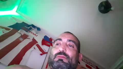 Snapshot of eemmee708927 chatting on 07/04/26, 10:32 eemmee708927 online show from 07/04/26, 10:32